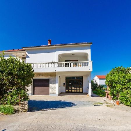 Apartments Slavica R Banjol Екстериор снимка