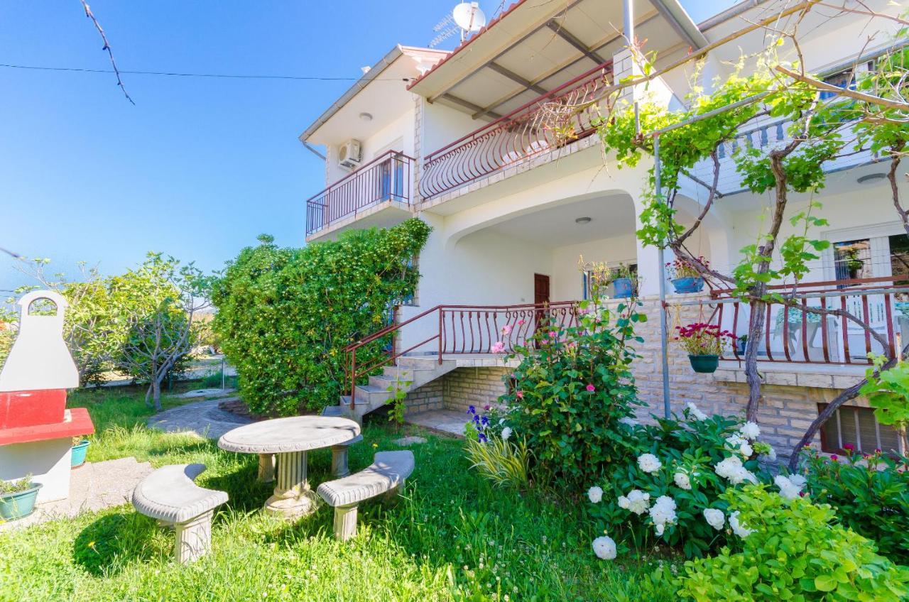 Apartments Slavica R Banjol Екстериор снимка