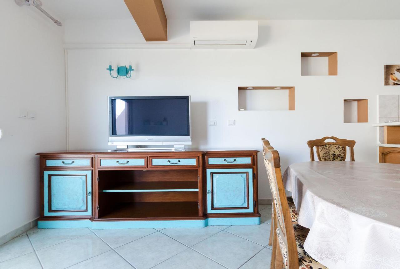 Apartments Slavica R Banjol Екстериор снимка